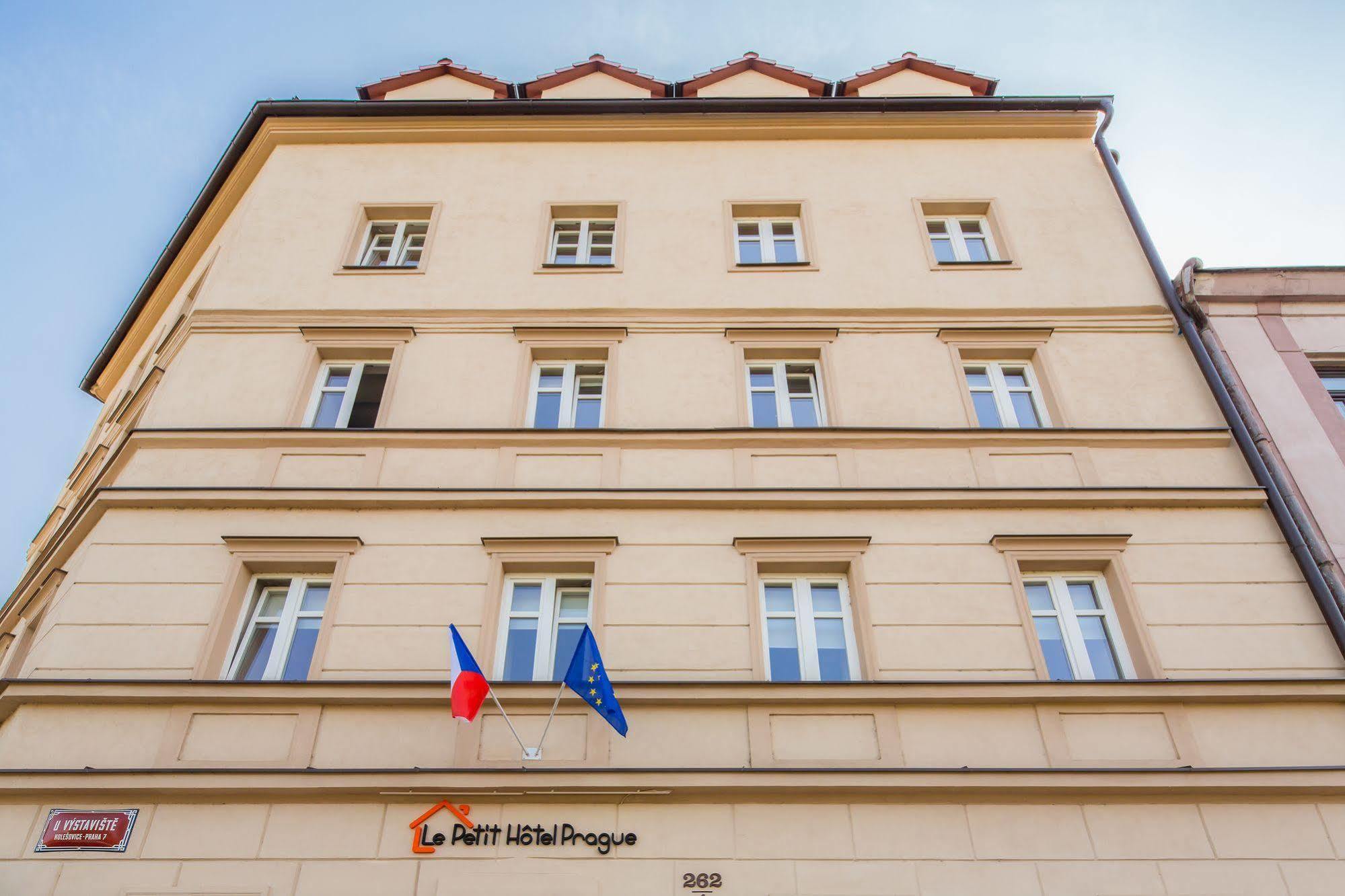 Le Petit Hotel Prague Exterior photo